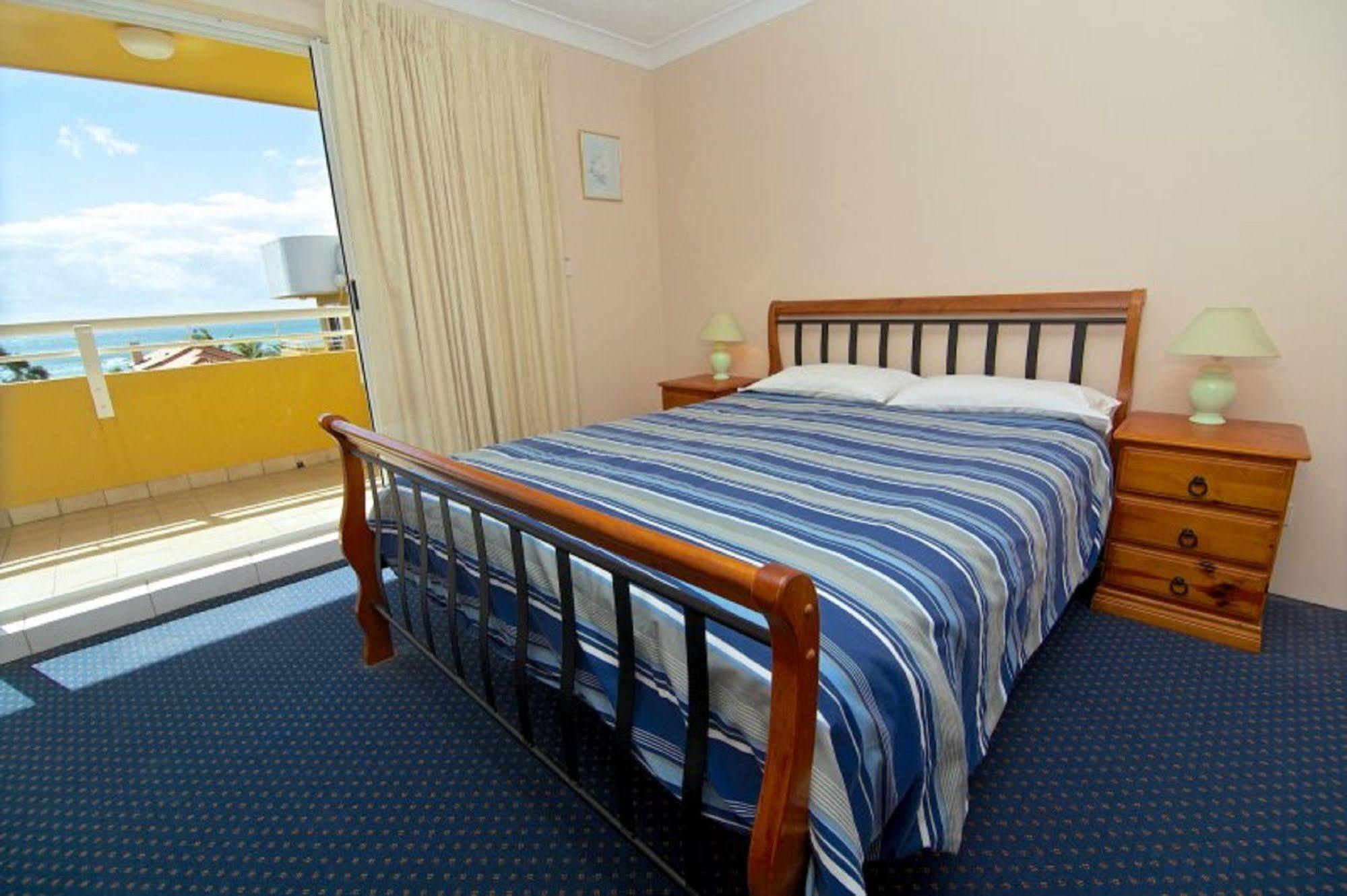 Palm Beach Holiday Resort โกลด์โคสต์ ภายนอก รูปภาพ